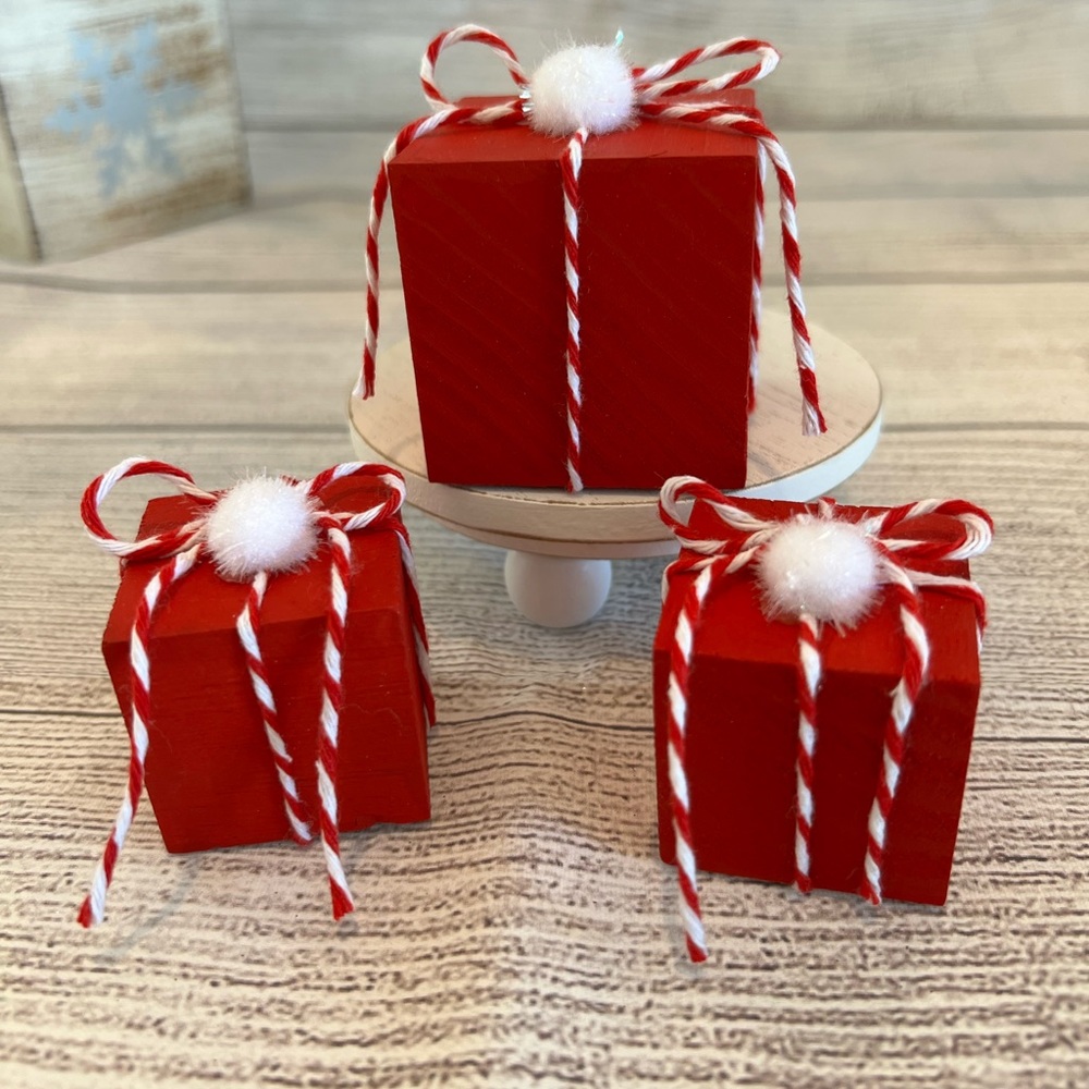 Handmade Farmhouse tray decor!